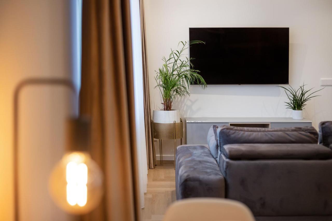 3 Bedroom Apart/24H Self Check In/Free Parking/Up To 6 People/ Vilnius Ngoại thất bức ảnh